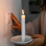 با این ترفندها، خانه را برای قطعی برق و آب آماده کنید