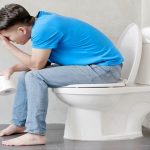 کمبود کدام ویتامین باعث یبوست می‌شود؟