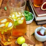 طرز تهیه شربت سکنجبین زعفرانی؛ شربت خنک و خوشمزه برای روزهای گرم!