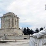 غم‌انگیزترین مرگ یک پادشاه از زبان فردوسی